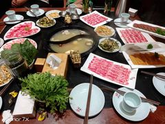 -重庆德庄火锅(体育中心店)