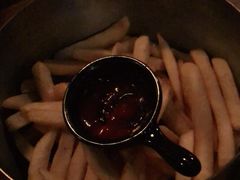 -SISTERS BAR RESTAURANT川意酒馆(嘉善老市H楼店)