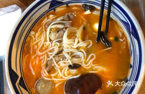 Spicy Mushroom Rice Noodles