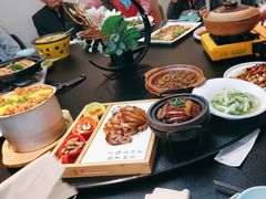 -有红鸡毛店·川菜(建设路店)