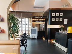 -俏贝拉(裕后街店)