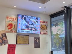 -柳州肥姨妈大骨螺蛳粉(曹路店)