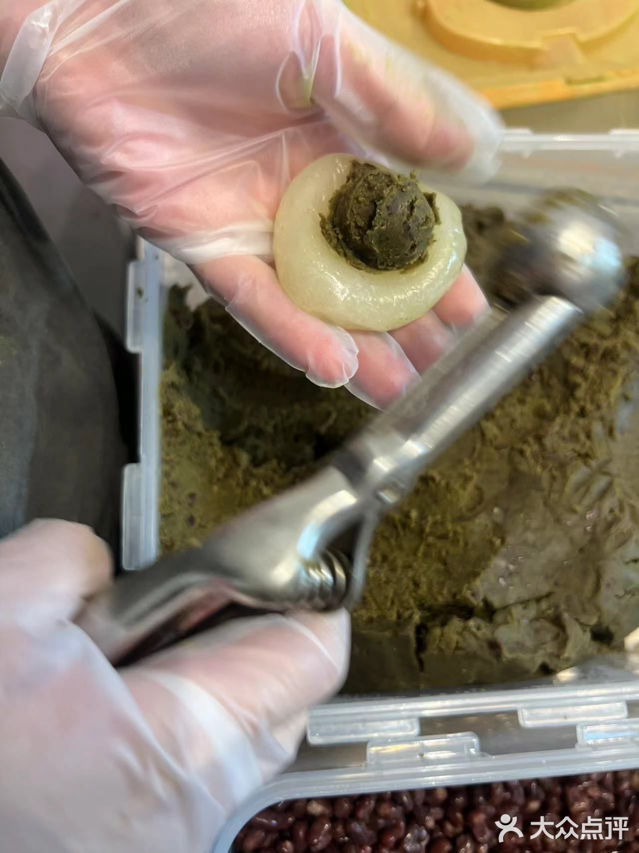 猜猜几个步骤可以手工包出抹茶红豆麻薯[馋]