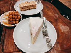 樱桃酸奶慕斯蛋糕-去茶山(新光里店)