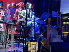 -INLOVE Live House
