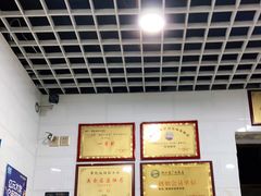 -覃肥叔桂林米粉(粮道街店)