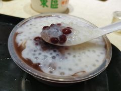 红豆椰奶西米露-百花传统甜品店(原址店)