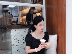 -Line 咖啡(石厦花园店)