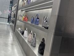 -三宅一生 (阪急梅田本店)