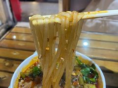 -郎吞虎咽酸辣粉(第一桥店)