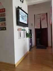 -Y.F 美妆美体工作室