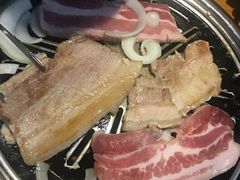 厚切五花肉-老炉家木炭烤肉(长江国际店)