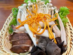 菌菇拼盘-黑鸡小馆(金源店)
