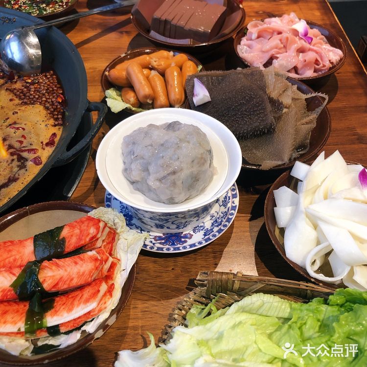 正宗重庆火锅空降广州！真不愧是排队王！