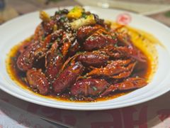 -肥肥虾庄·金牌油焖大虾(汉街SKP店)