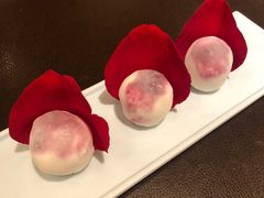 蓝莓雪媚娘-广州文华东方酒店·江-由辉师傅主理