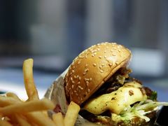 -The Habit Burger Grill 哈比特汉堡(复兴soho店)