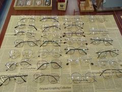 -肆兮眼镜·蔡司·徕卡战略合作店(大坪店)