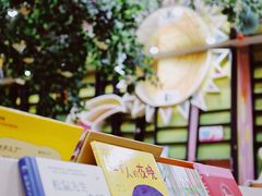 -钟书阁(松江泰晤士小镇店)