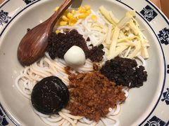 -刀小蛮半只鸡过桥米线(家乐福四元桥店)