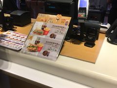 -麦当劳(海岸城店)