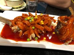 招牌松鼠鱼小份-老苏州芳和园茶酒楼  传统苏帮菜(观前店)