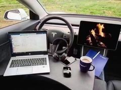 -TESLA 特斯拉(北京颐堤港体验店)