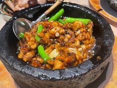 石锅杭椒牛蛙-桂满陇-西湖船宴(西单大悦城店)