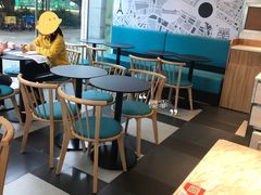 用餐区-可颂坊(中心书城店)