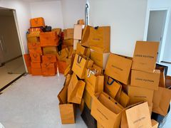 -聚云奢二手奢侈品黄金手表包包回收·中古店(三里屯总店)