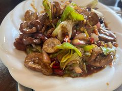-金卯白肉罩火烧