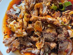 拌剔骨肉-温记府廟豆汤饭·始于1955年(海椒店)