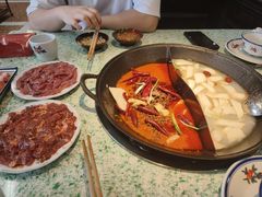 -鸿姐老火锅(疁城新天地店)