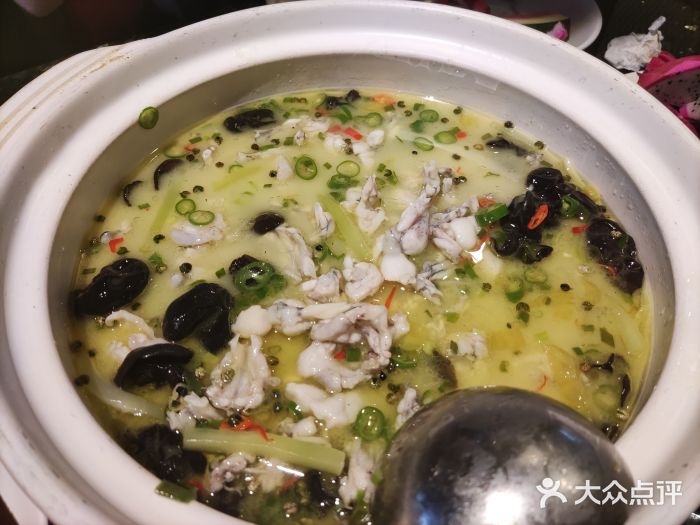 咏蛙田鸡(罗宾森广场店)美味泡椒牛蛙图片