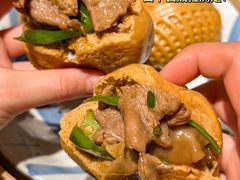 -费大厨辣椒炒肉(黄兴中心广场店)