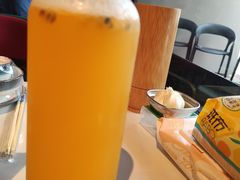 冰百香果汁-蚝堡海鲜·威海菜·海肠捞饭·烧烤·亚洲吃蚝公司(幸福门店)