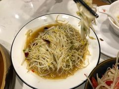 醋炝绿豆芽-丁里羊肉小镇(天鹅湖总店)