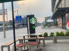 -星巴克(七宝领展广场1F店)