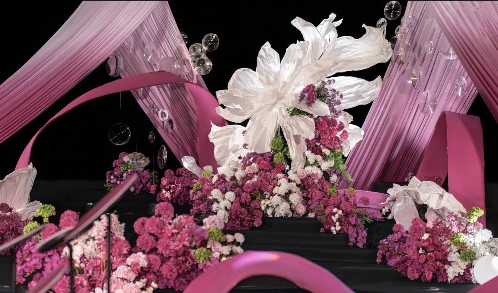 玫瑰心形婚礼现场