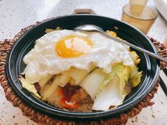 肉饼窝蛋煲仔饭-堂屋糖水店(愚园店)