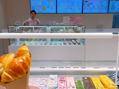 -好利来(上海长宁龙之梦店)
