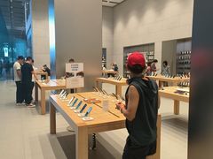 -Apple零售店(华贸购物中心店)
