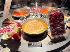 -伴山牛贵州黄牛肉火锅·苗疆非遗艺术餐厅(上海首店)