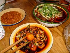 -拈签一笑黄牛肉辣卤串串