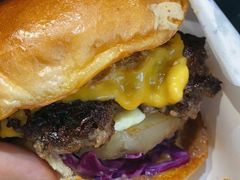 菠萝快车-TRIPS BURGER(大钟寺店)