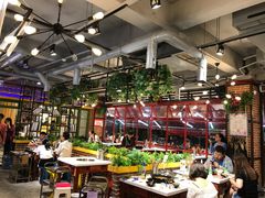 大堂-钢管厂歆瑞源油卤串串香(春熙路太古里店)