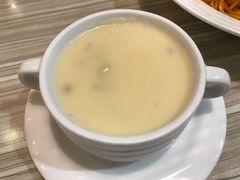鸡茸蘑菇汤-必胜客(东莞地王店)