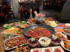 -萍姐火锅·公路夜市(武汉首店)