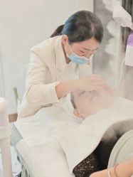 -雅诗迪·美甲美睫纹绣养生美容院