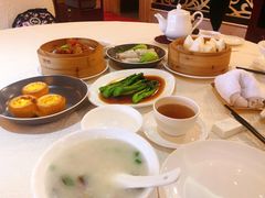 -顺峰海鲜酒楼(省府店)